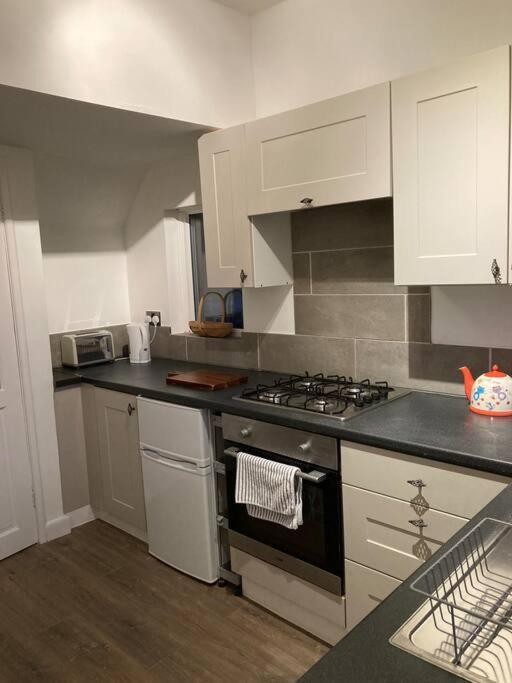 Coniston House Lancaster 3 Bedrooms Parking And Garden Exterior photo